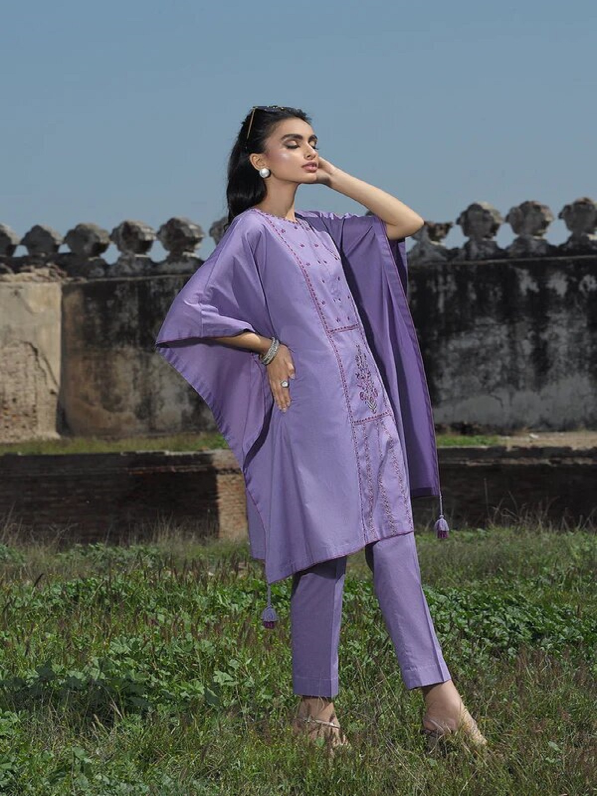 NL Lavender Embroidered Lawn Stitched 2 Piece